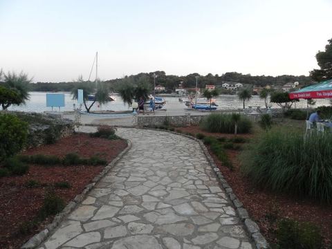 Betina 2012 – 120