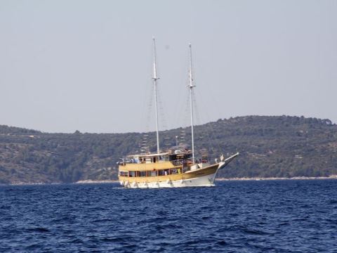 Betina 2012 – 302