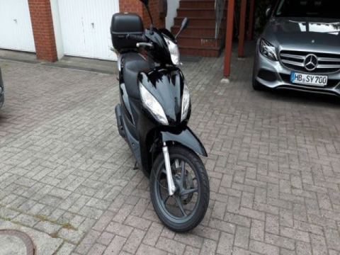 Honda Vision – 4