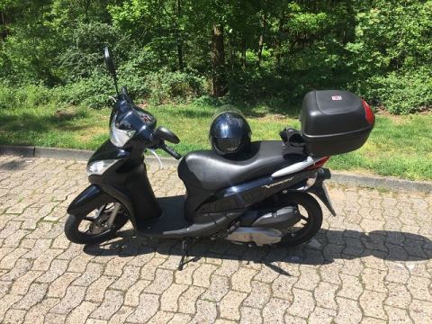 Honda Vision – 1